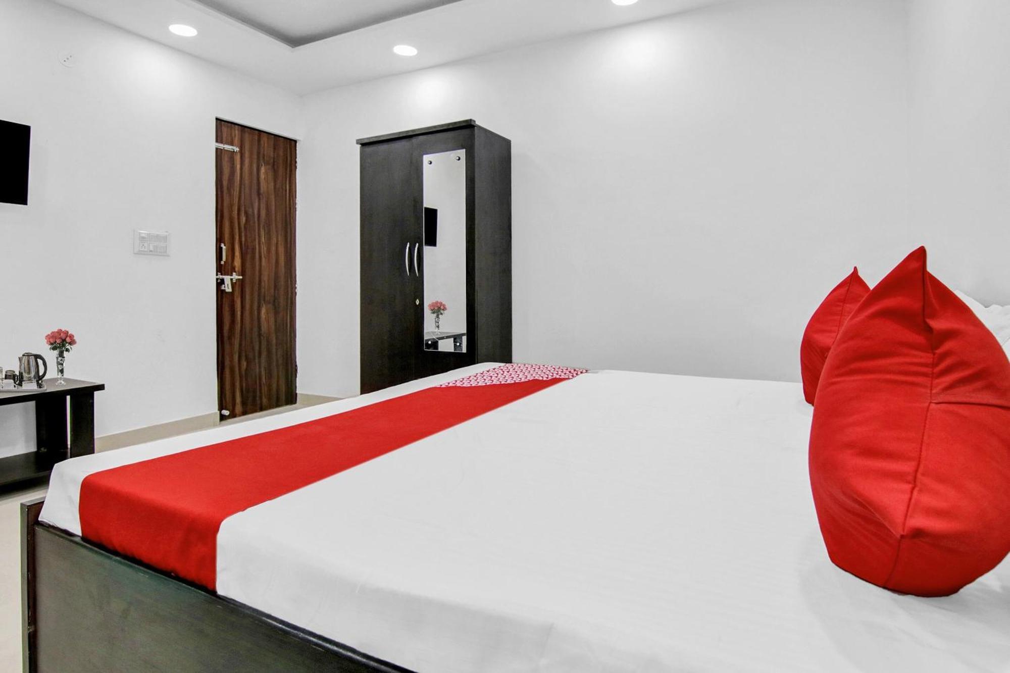 Flagship Secret Mirage Near Rithala Metro Station 4* New Delhi